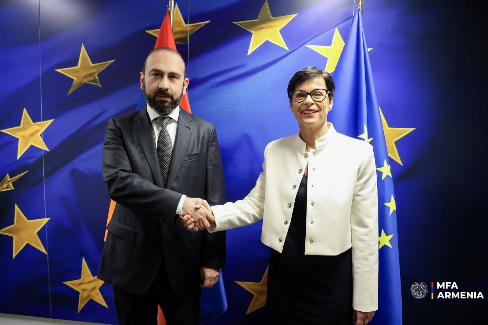 Արարատ Միրզոյանը Բրյուսելում քննարկել է ՀՀ–ԵՄ համագործակցությունն ու անվտանգային հարցերը
