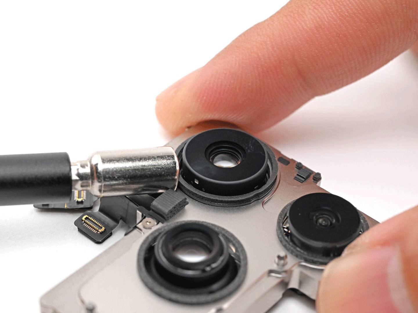 iFixit-ը iPhone 18 Pro-ին տվել է 7 միավոր՝ վերանորոգելիության համար